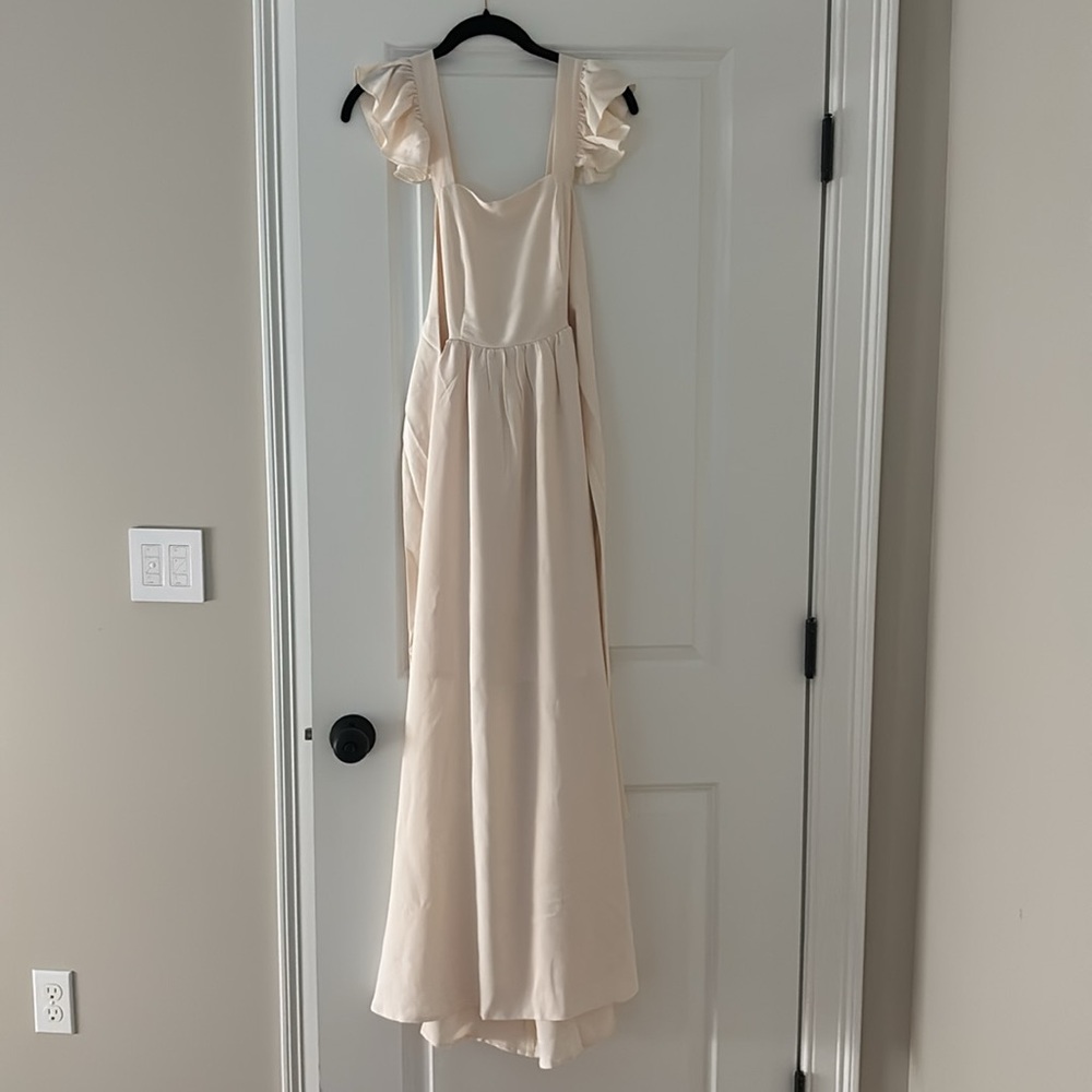Elegant Cream Sleeveless Maxi Dress - Picture 4 of 7